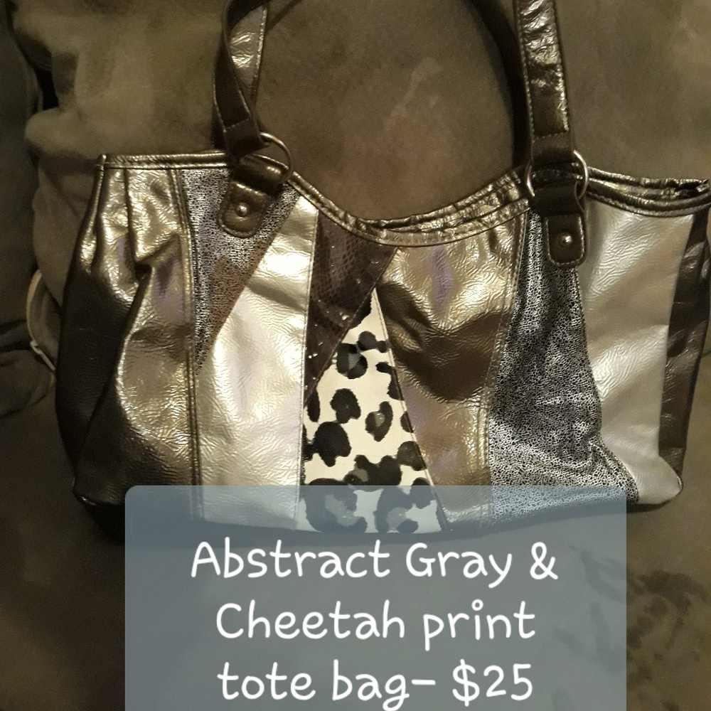 Purses - Picture 6 of 8